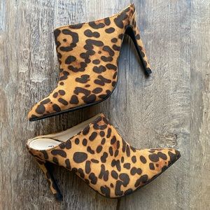 NWOT! Leopard print heels